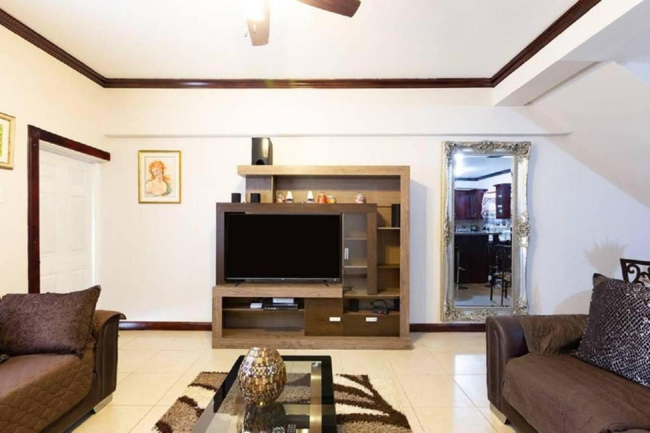 Lovely 2-Bed Apartment In The New Kingston Area Esterno foto