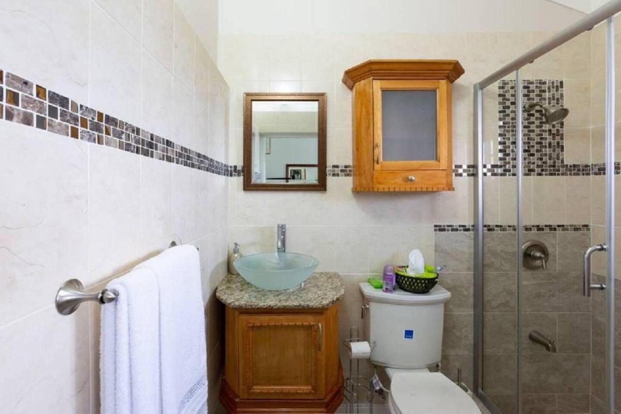 Lovely 2-Bed Apartment In The New Kingston Area Esterno foto